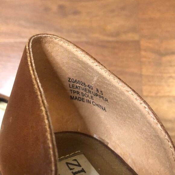 ZigiNY Gillis Zebra Peep Toe Wedge d'Orsay Heels Sz 8.5 - Picture 6 of 7